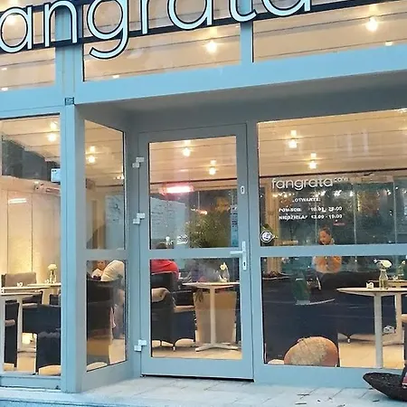 Апартаменты Moderna Luxury With Parking In By Renters Гдыня