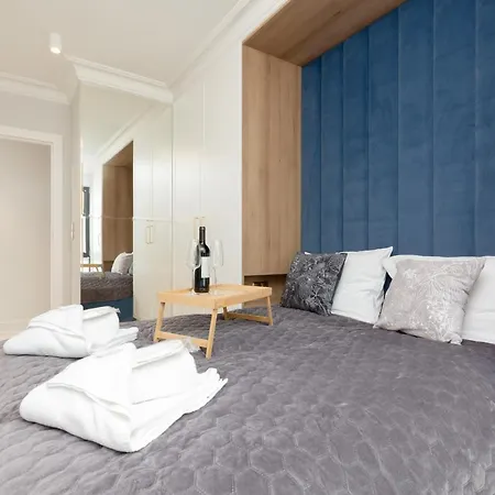 Apartamento Moderna Luxury With Parking In By Renters Gdynia