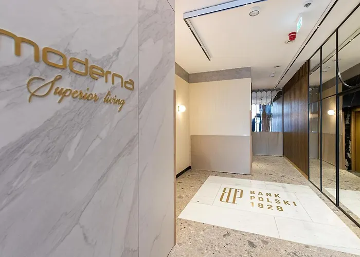 Moderna Luxury With Parking In By Renters Apartamento